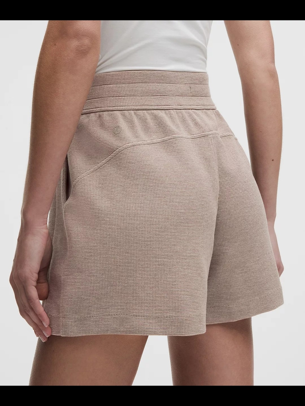Scuba High-Rise Short 5"
Waffle In Heathered Warm Ash Grey